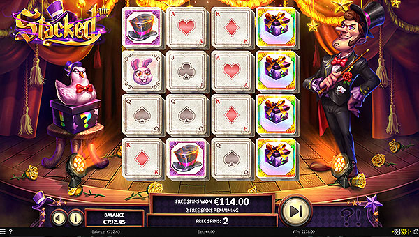 Betsoft Slot Machine with paying bonuses!