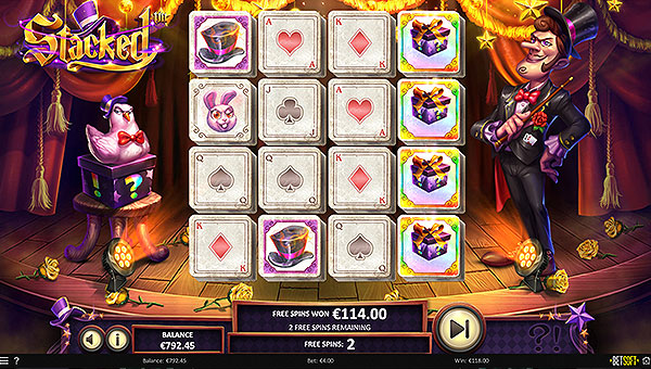 Betsoft Slot Machine with paying bonuses!